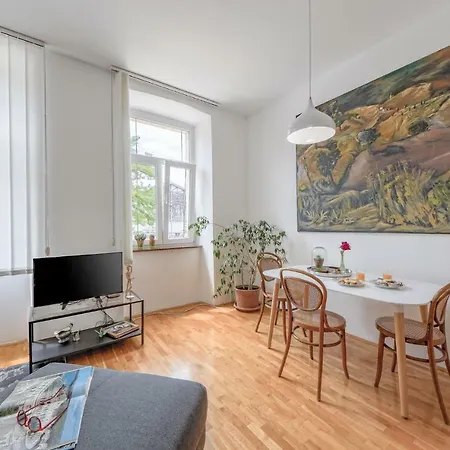 Markaat Apartment Pula
